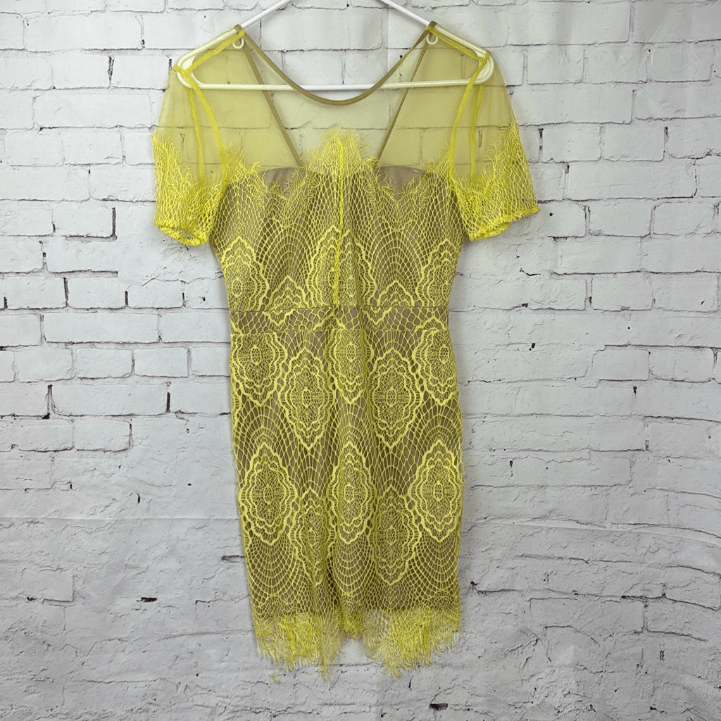 Dance & Marvel Dress Womens Small Lace Overlay Sheath V Neck Short Sleeve Yellow Dance & Marvel Dress Womens Small Lace Overlay Sheath V Neck Short Sleeve Yellow