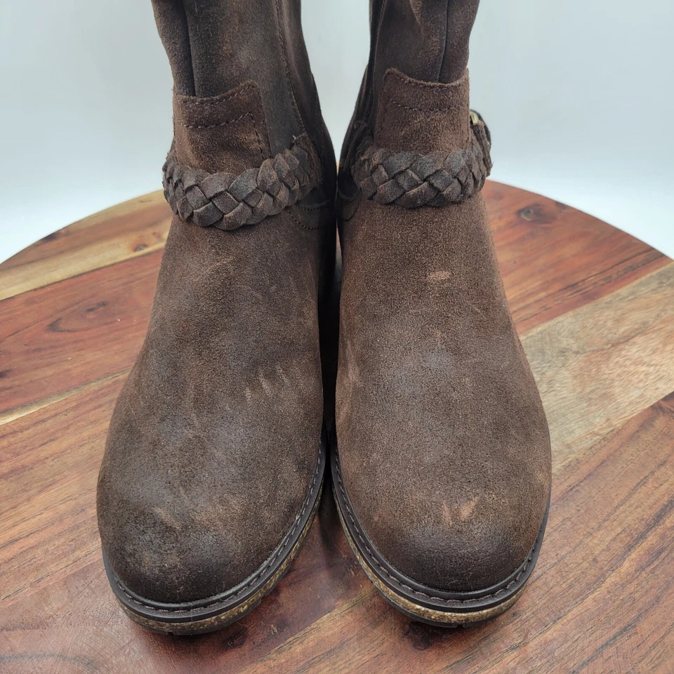 Botas femininas Aetrex Nora 38/7.5 marrom camurça conforto trançado fivela motociclista - Imagem 3 de 4