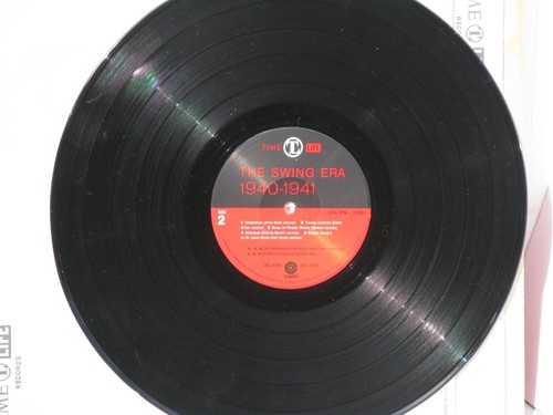 THE SWING ERA Boxset Of 1937 / 38 & 1940 / 1941 LP Vinyl Record Albums - Picture 7 of 16