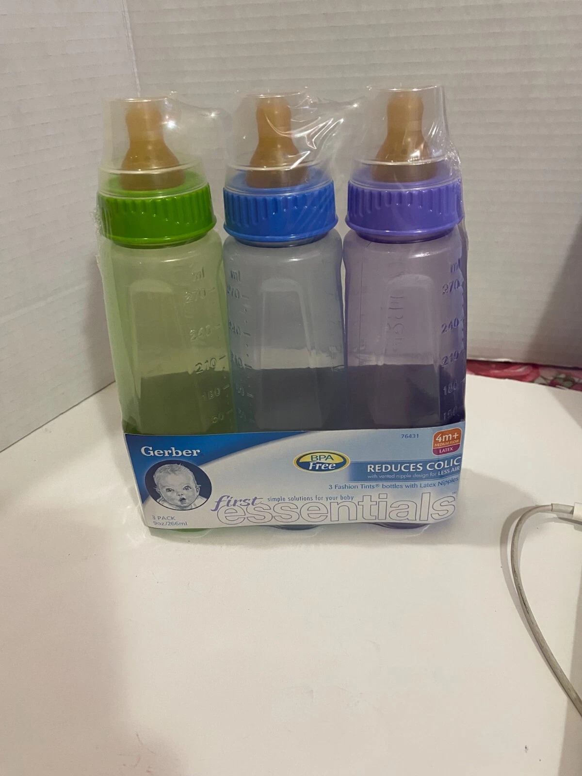GERBER FIRST ESSENTIALS FASHION TINTS BOTTLES 3 PACK 2008 NEW 9oz REDUCES COLIC