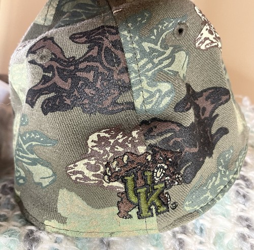 U. of Kentucky Mütze Camo Style Top Of The World One Fit - Bild 2 von 4