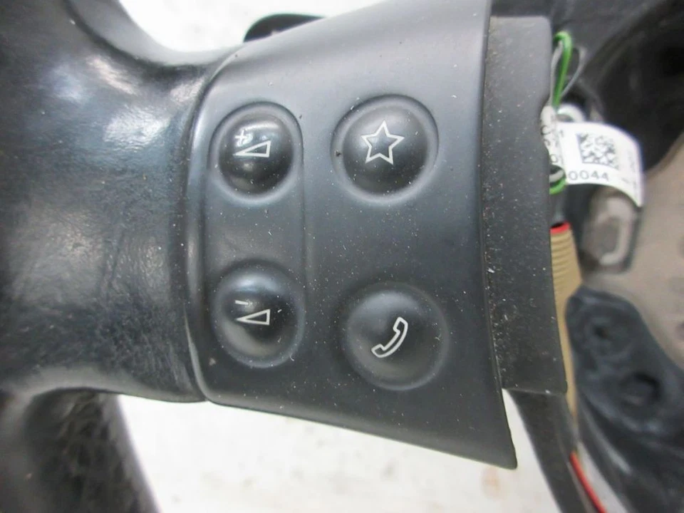 Lenkrad Schwarz Multifunktion Schaltwippen passt für VW  PASSAT VARIANT (3C5) 2. - Bild 4 von 4