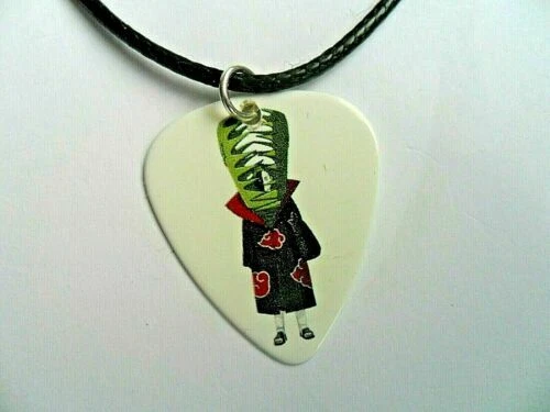 Collane e pendagli di bigiotteria multicolore in plastica