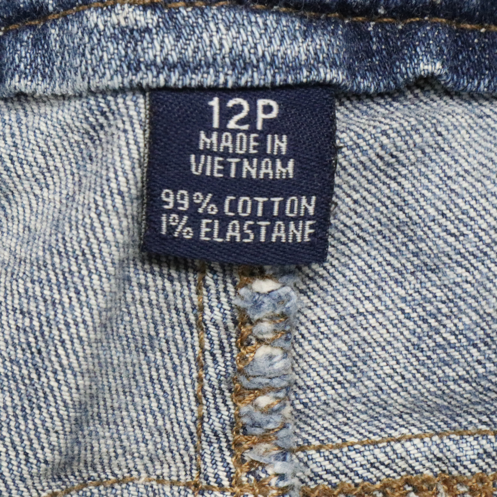 Chaps Women's Petite Size 12P Blue Capri Medium Wash Cotton Blend