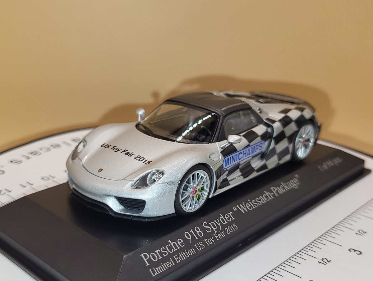 1/43 Porsche 918 Spyder Weissach Package Limited US Toy Fair 2015