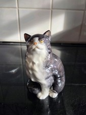 Royal Doulton Bone China Figurine Black White Sitting Cat HN999