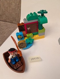 Lego Duplo 10512 Jake & the Never Land Pirates &  10513 Never Land Hideout -100%