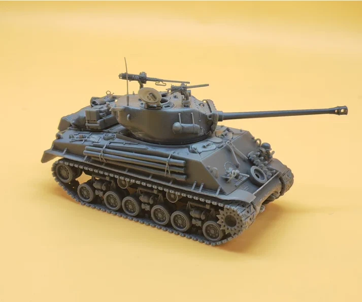 1/72 Fury Sherman Tank M4a3e8 Model Unpainted - Image 2 of 4