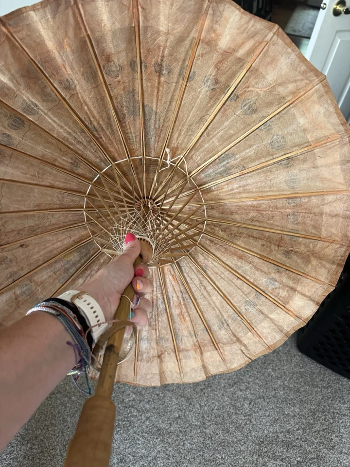 Paraguas de papel arroz bambú artesanal asiático vintage Foto 4 de 4