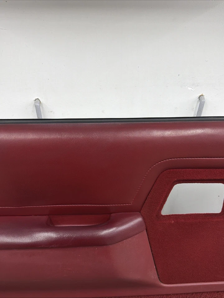 1989-1992 Ford Bronco II/Ranger Manual Door Panels OEM Red - Image 4 of 4