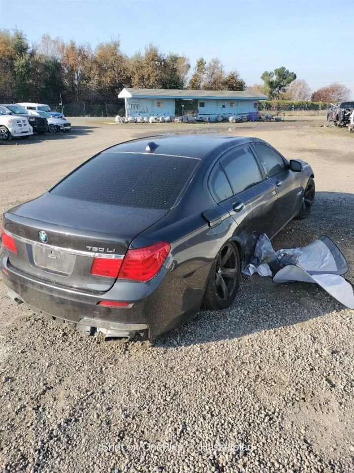 АККУМУЛЯТОР/КЛАПАН 37 14 6 775 258 2010 BMW 750LI - Изображение 3 из 4