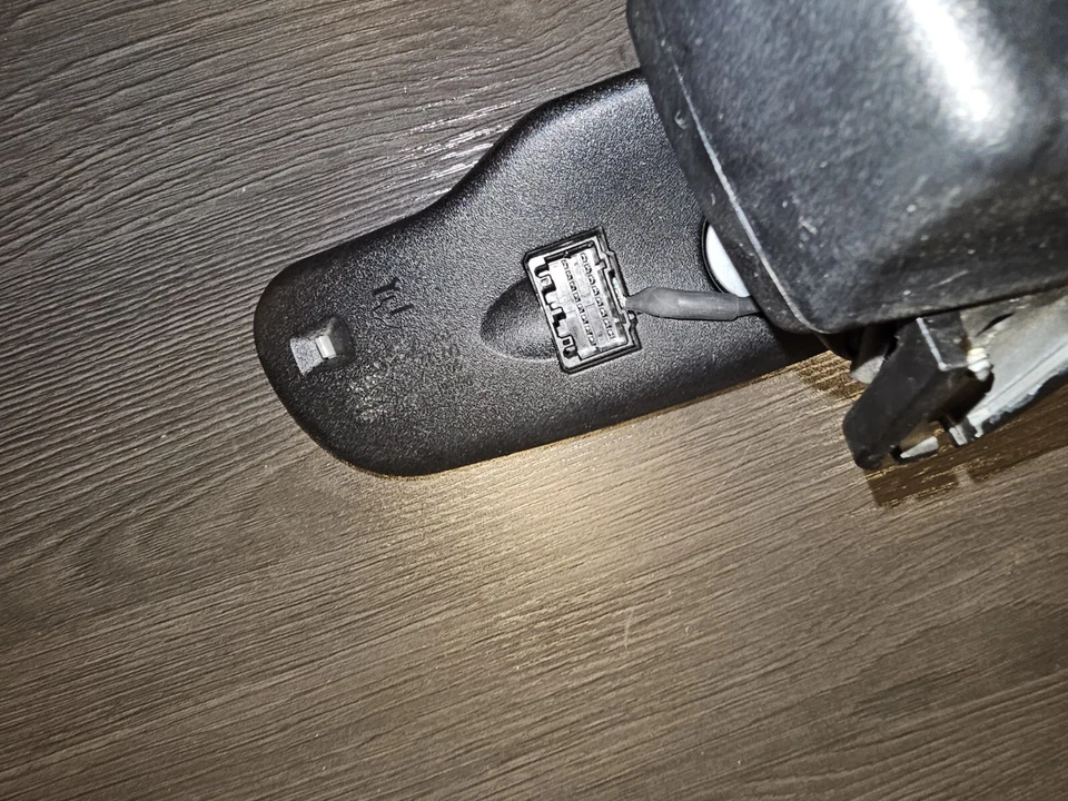 ESPEJO RETROVISOR CADILLAC STS SRX CTS 05 06 07 08 09 ONSTAR ATENUACIÓN AUTOMÁTICA INTELLIBEAM Foto 4 de 4