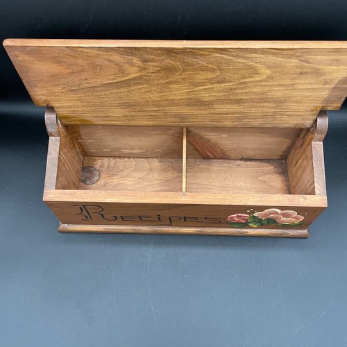 Wooden Recipe Box - Hand Painted Flowers - Double Wide w/ hinged lid - sign NAN - Picture 4 of 11