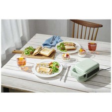 Vitantonio VHS-15-G Hot Sandwich Baker gooood...
