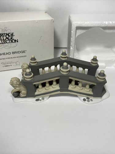 NIB Dept 56 "LIONHEAD BRIDGE" 5864-5 Dickens’ Heritage Christmas Village - Picture 5 of 10