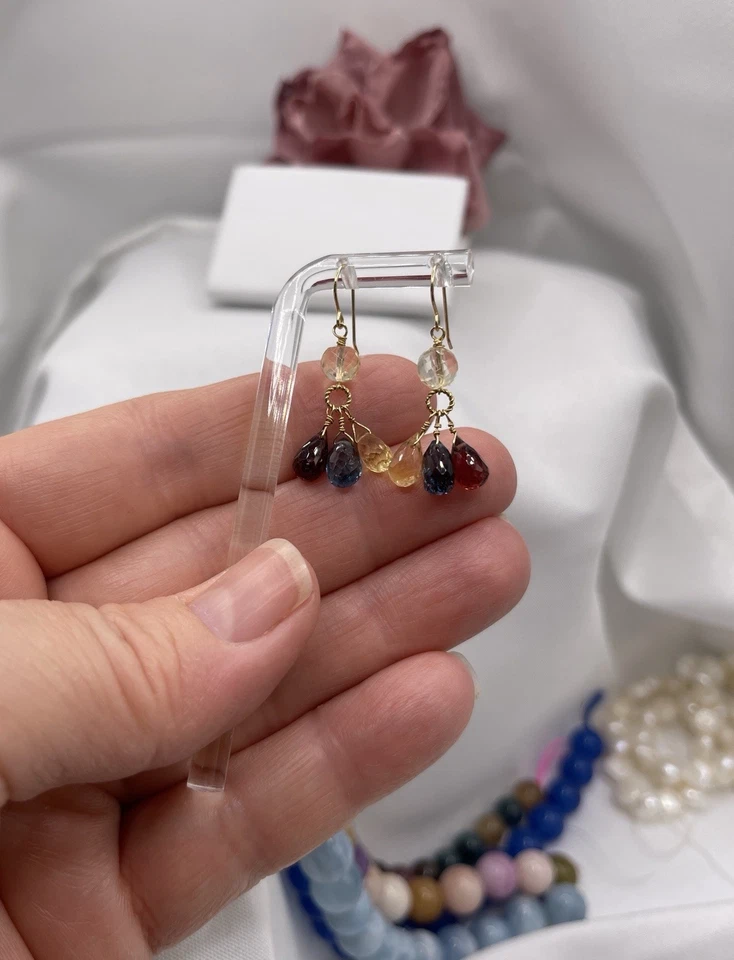 Pendientes colgantes de oro de 14K con múltiples piedras preciosas Briolette Londres azul citrino granate Foto 3 de 4