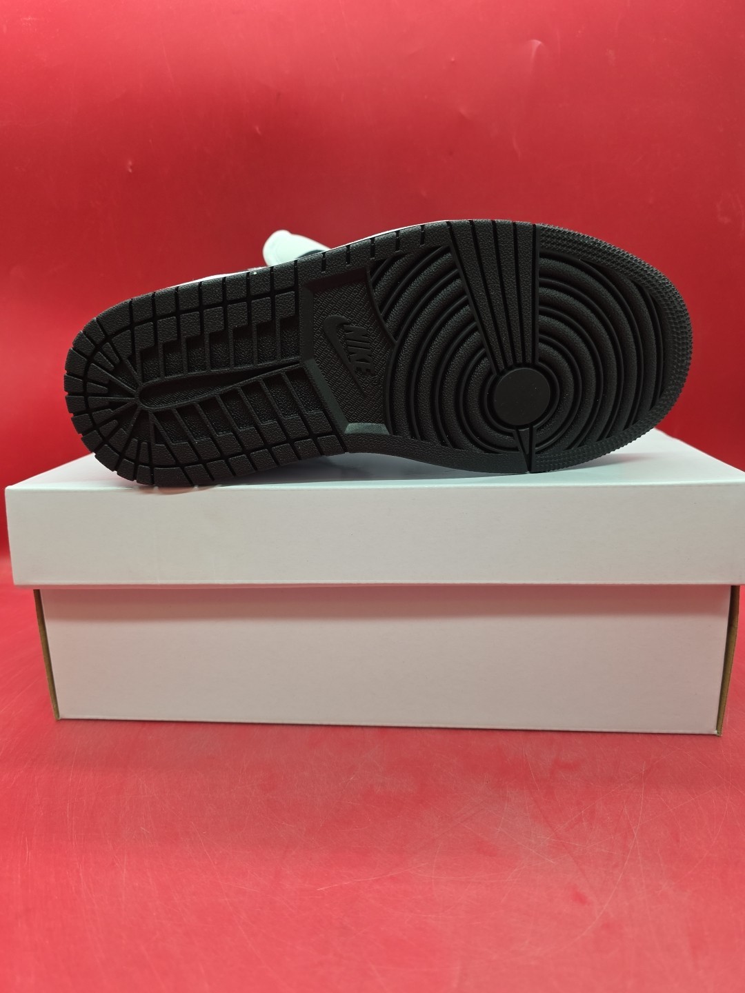 Wmns Size 6.5 Air Jordan 1 Low Black And White DC0774-101 thumbnail 5