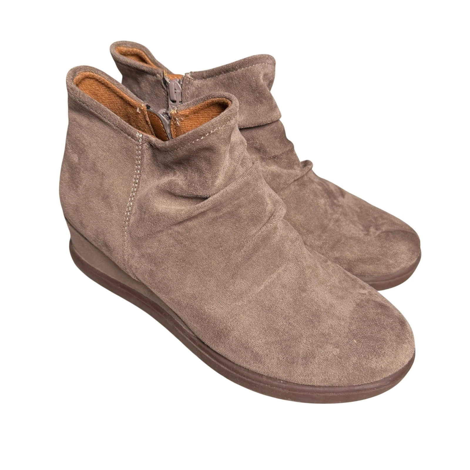 Sofft Eurosoft Suede Wedge Ankle Booties 8 Ruched Taupe Tan Zip Comfort Shoes