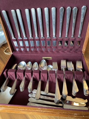 VINTAGE 1930’s WM ROGERS & SON AA IS PARIS Quality Silver Plated 78-Piece in Box