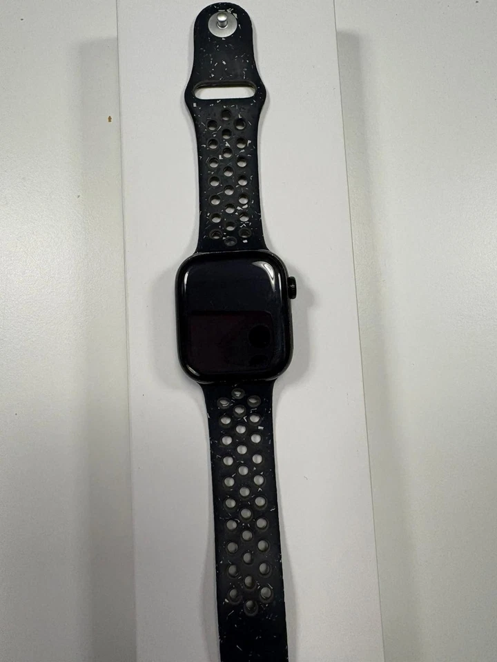 Apple Watch serie 10 - 42mm - Immagine 3 di 4