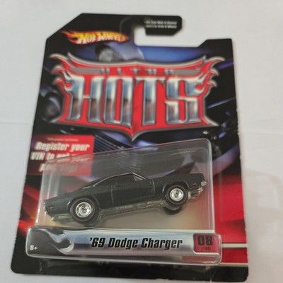 2006 Hot Wheels Ultra Hots '69 Dodge Charger in purple with real