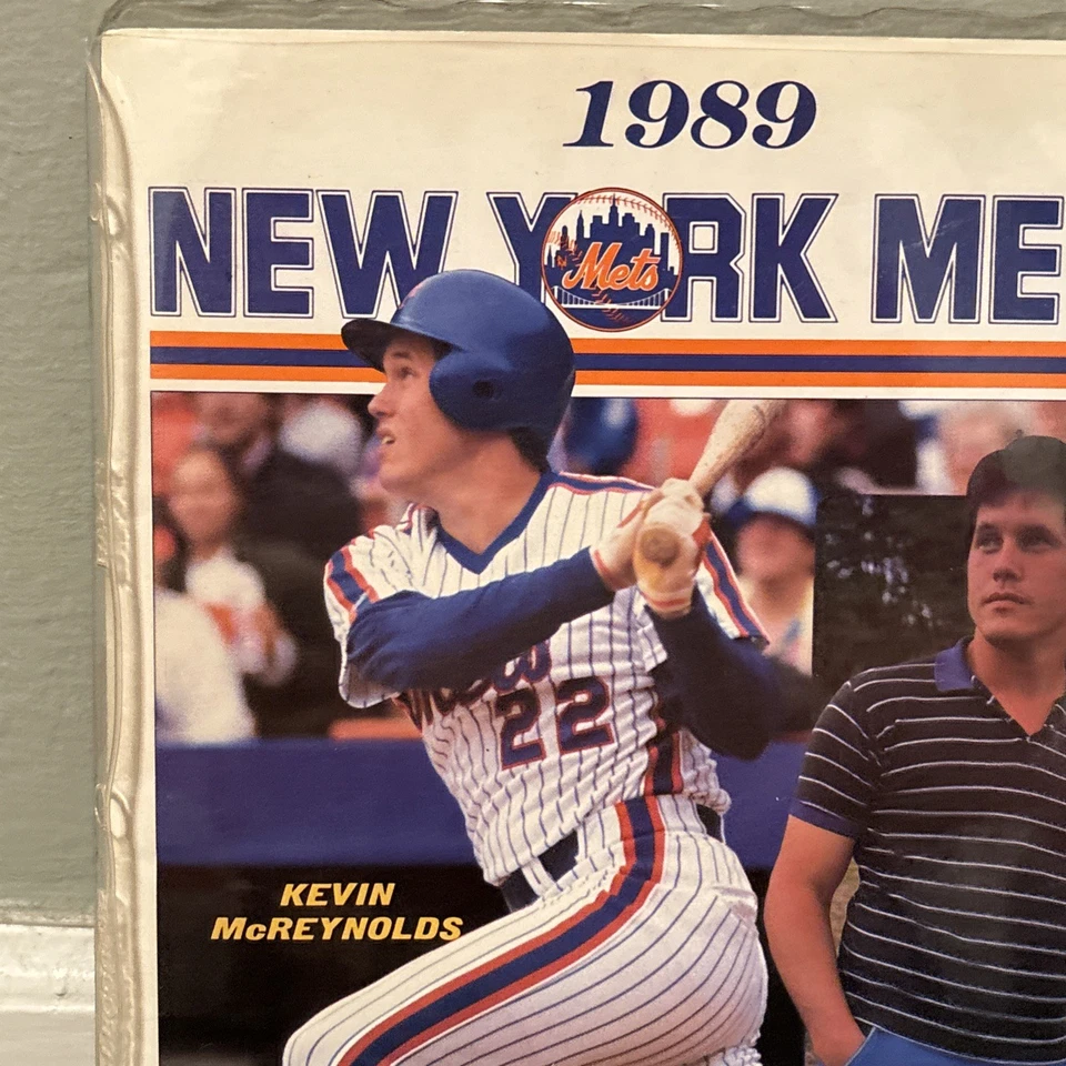 New York Mets Baseball Official  Score Book Kevin McReynolds Near Mint VTG 1989 - Image 2 of 4