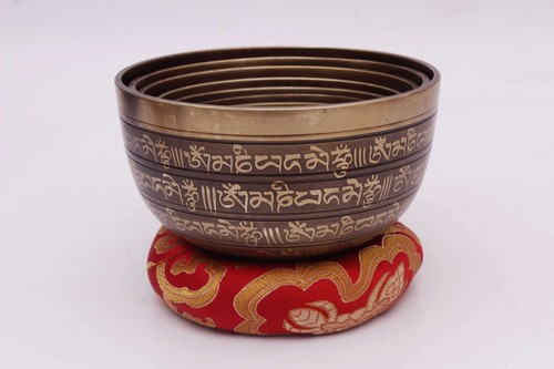 Tibetan singing bowl set- Singing bowl set of 7 -7 Chakra healing singing bowl- - Picture 6 of 9