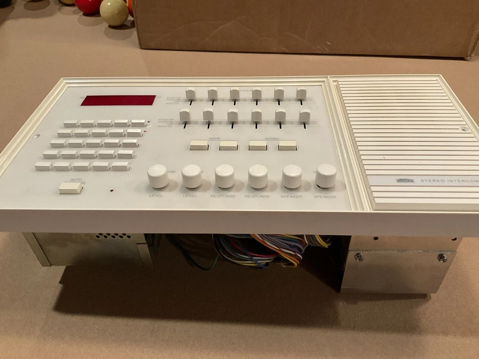 Intercomunicador de música estéreo M&S/Broan Master blanco - recién de vuelta y reconstruido Foto 3 de 4