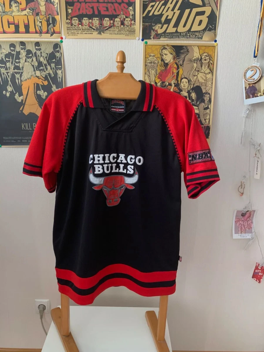 VTG 90's Chicago Bulls NBA warm up t shirt by Nutmeg Mills made in USA