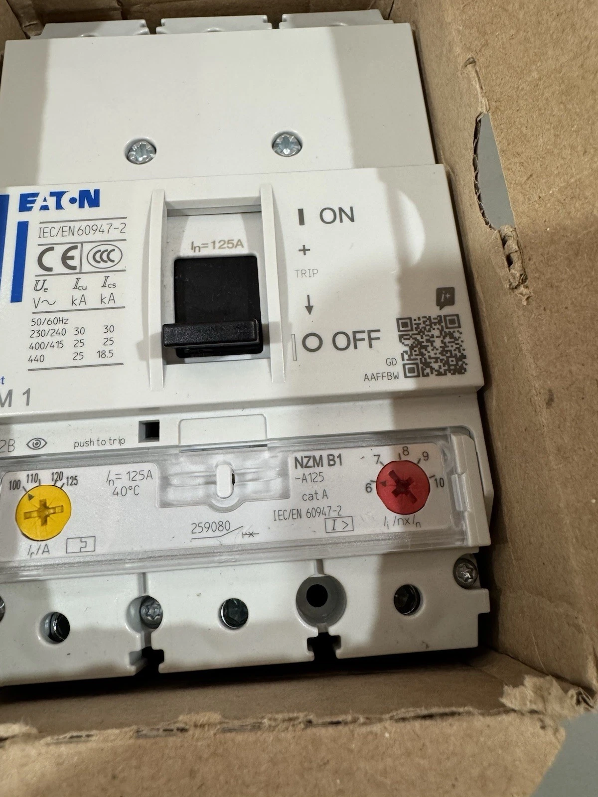 Eaton 125A Triple Pole 25kA MCCB Circuit Breaker Unit NZMB1-A125 Brand New 5