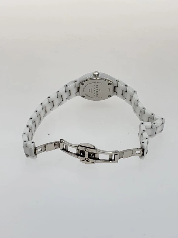 SKAGEN 572SSXWC Quartz Analog White Stainless Minimalist Elegant Excellent JAPAN - Image 4 of 4