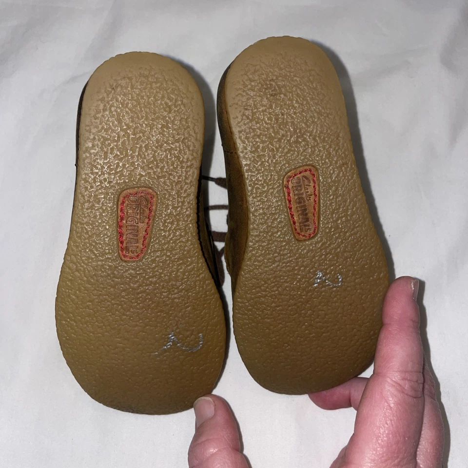 Clarks Originales Wallabee Marrón Cuero Botines Zapatos Niños Pequeños 5.5 M  Foto 4 de 4