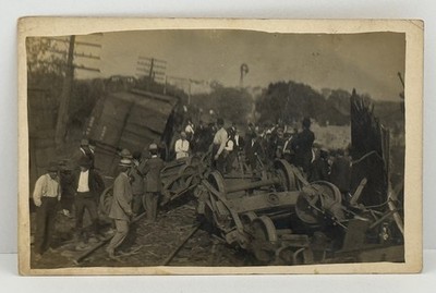 Real Photo Postcard: Train Wreck Disaster Crowd Gathers Around Wreck