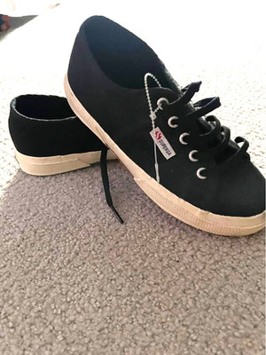   SUPERGA Boys' JCOT 2750 Classic Sneakers Black Size 2 US / 33 EU Brand NEW  