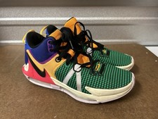 Size 10 US Nike LeBron Witness Vll Vivid Purple/Black-Sea Coral DM1123 501