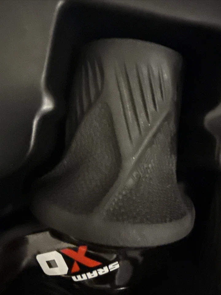 Juego de cambios de empuñadura NOS SRAM XO con empuñaduras 10 velocidades Foto 4 de 4