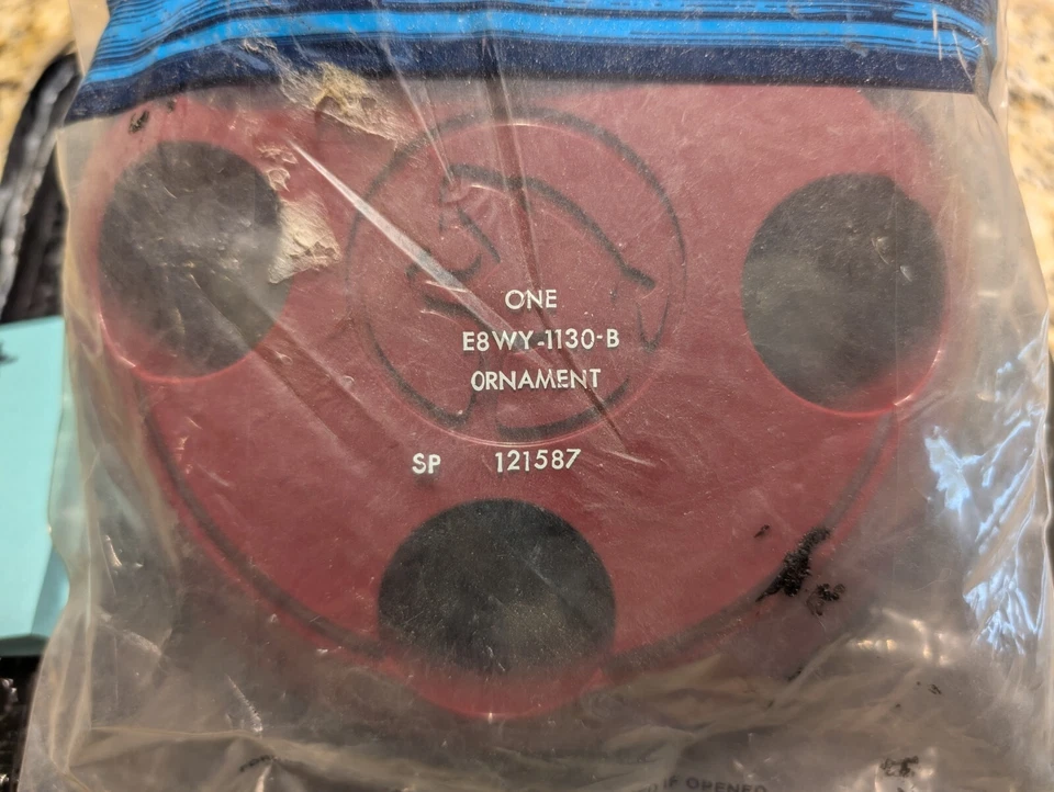 *NOS* 1987-1988 Mercury Cougar XR7 Turbine Center Hub Cap Ford Service Parts RED Foto 2 de 4