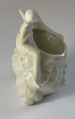 Art Nouveau vintage Woman on Shell Planter made in Japan - Picture 4 of 8