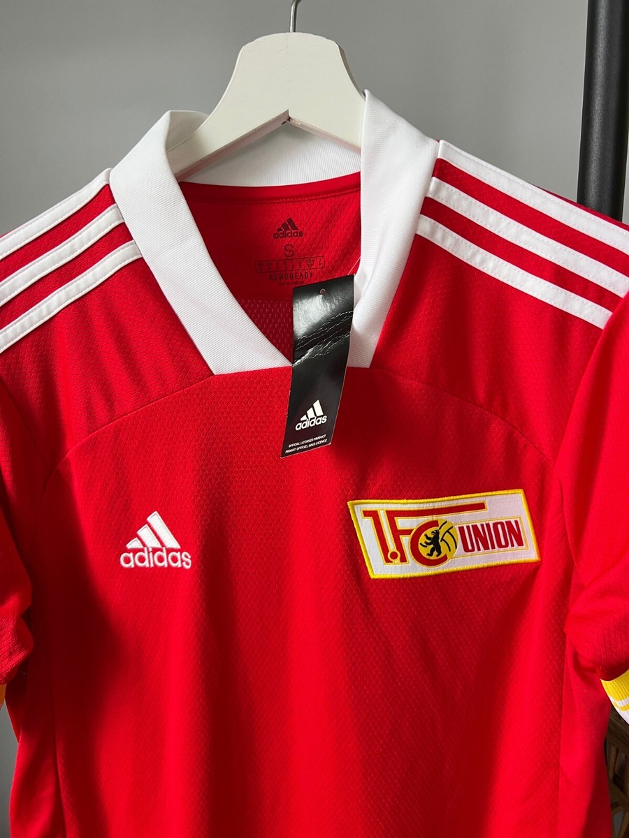 Footy Headlines Soccer Jerseys Fc Union Berlin Kit FC Union Berlin Logo  Retro T-Shirt Red, image size:900x1200