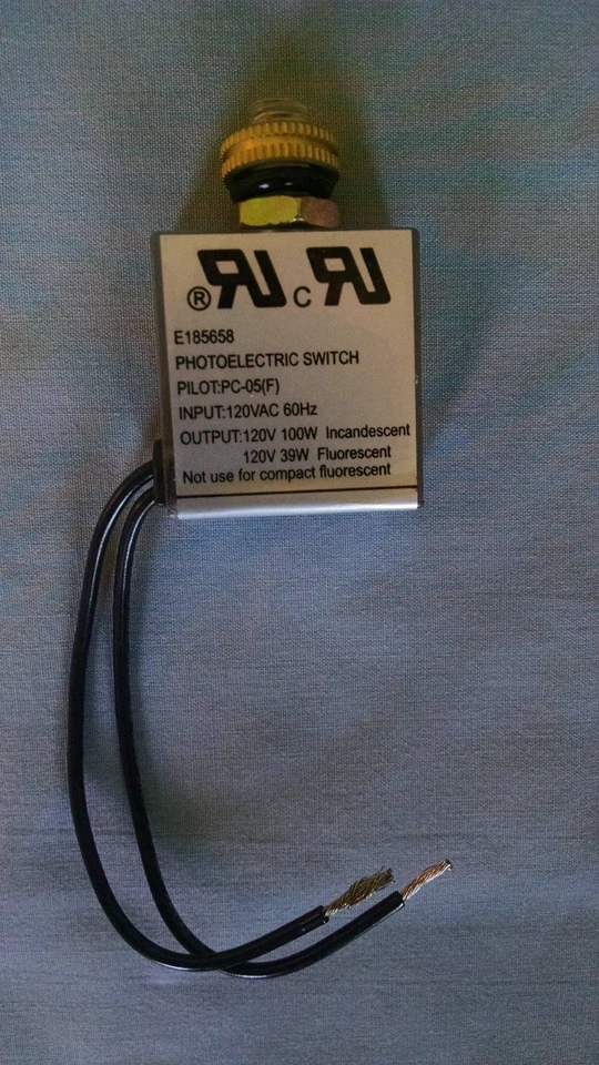 LED Automatic light sensor for outdoor security lighting Dusk to dawn lighting.