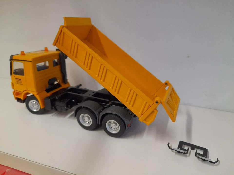 Conrad 40149 Mercedes ActrosMuldenkipper 3-achs 1/50 - Immagine 3 di 4