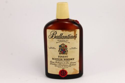 Botella de vidrio vacío de whisky escocés vintage de los años 60 de Ballantine - Imagen 1 de 9