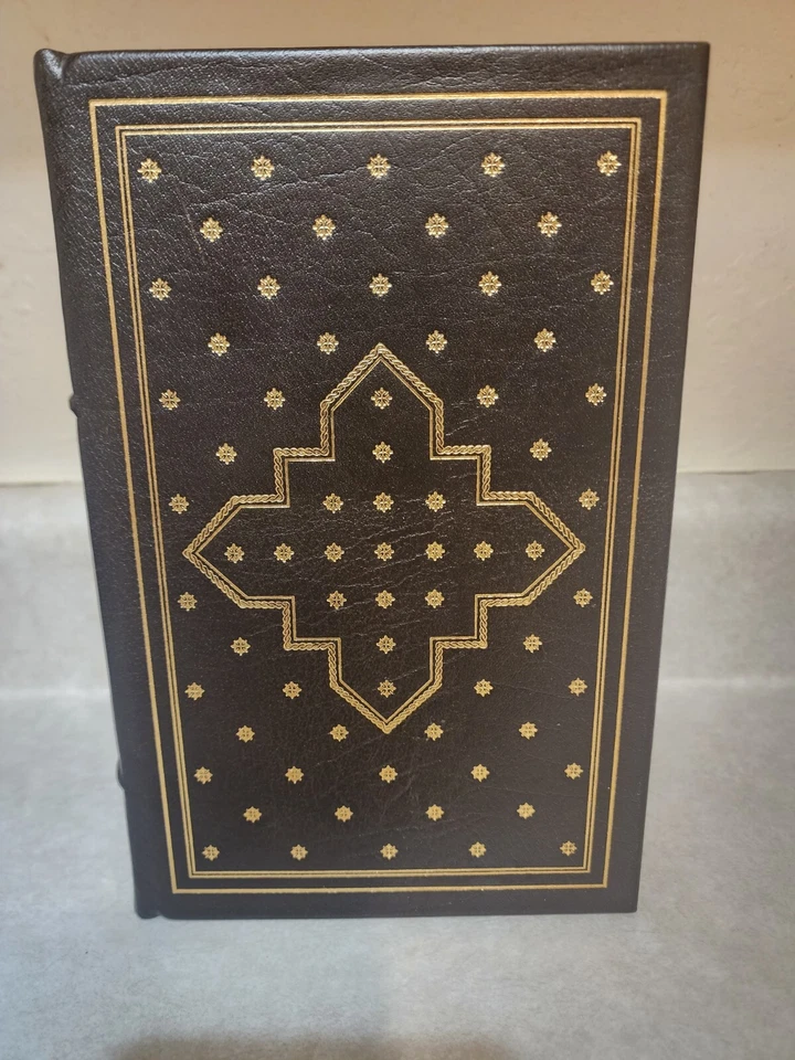 FAREWELL ARMS Ernest Hemingway FRANKLIN LIBRARY 1st Edition LIMITED Illustrated - Image 4 of 4