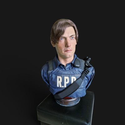 Resident Evil 2 Remake Leon s Kennedy Lebensgroße Silikon Büste Silicone Bust