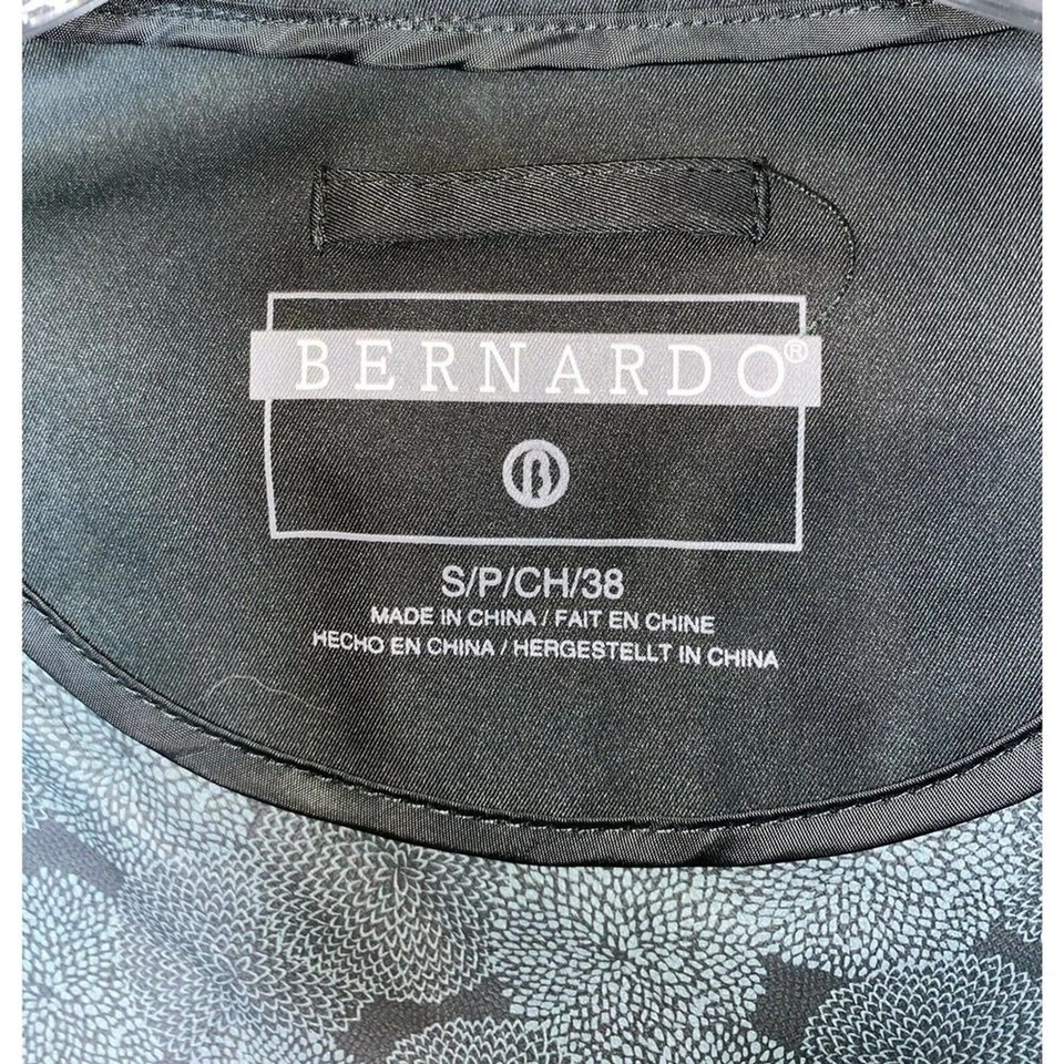 Bernardo Green Rain Jacket Parka Size Small - Image 4 of 4