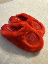 Victoria's Secret Slippers Closed Toe Faux Fur Valentine Red EMBROIDERED LOGO VS