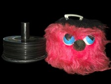 1960s Vintage Disk-Go 45s Portable Record Case Pink Fuzzy Big Eyedw/Many Records