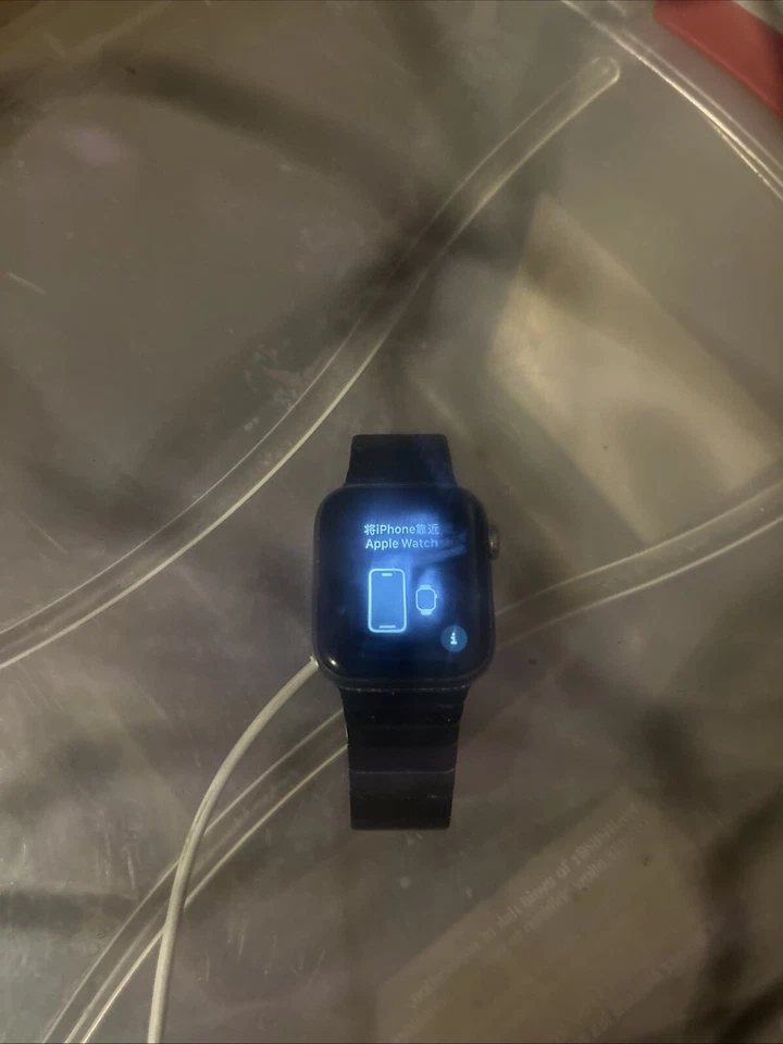 男士 Apple Watch 黑色腕带 — 第 3/4 张图片