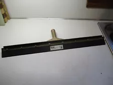 RUBBERMAID COMMERCIAL PRODUCTS 9C32-00 BLA Floor Squeegee, 24 inch Wide