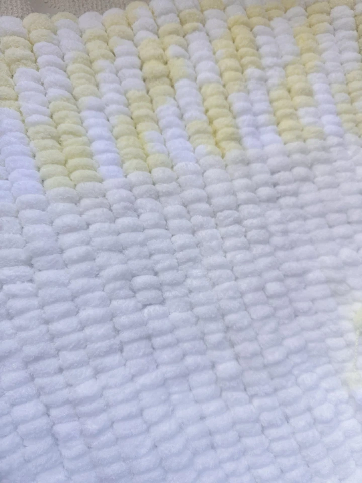 Beautiful New ‘Oopsie Daisy’ Large Baby Pram Blanket - Image 3 of 4